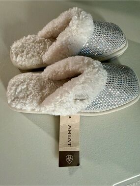 Ariat Jackie Square Toe Stack Slippers Dazzle Cream Rhinestone Size 7 NWT